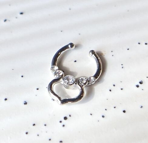 1pc Non-Piercing Venus with Gems Septum Hanger Clip-On Fake Nose Ring - Body Jewelry in Saudi Arabia