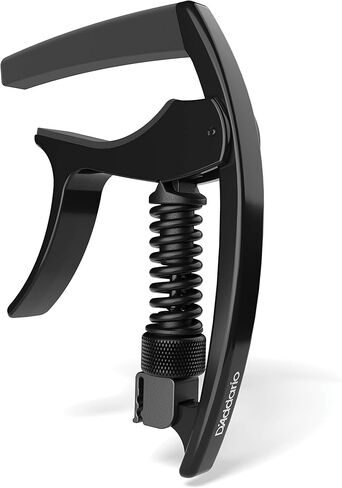 Planet Waves من D'Addario Planet Waves Guitar Capo - فنان NS - للقيثارات الكهربائية والصوتية المكونة من 6 أوتار - استخدام بيد واحدة - حامل اختيار متكامل - أسود in Saudi Arabia