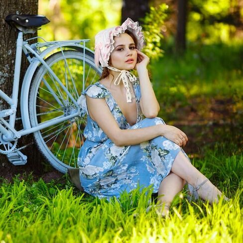 قبعة ممسحة نسائية بتصميم فيكتوري لخادمة المنزل لأغطية الرأس التنكرية in Kuwait