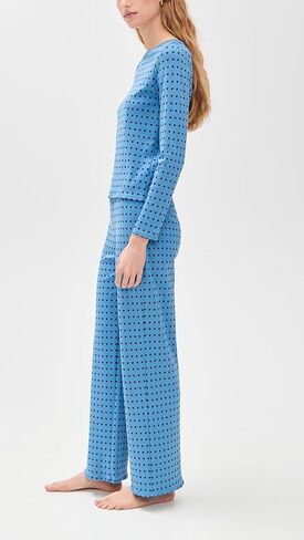 Women's Ellie Pajama Set in Floating Hearts in Saudi Arabia