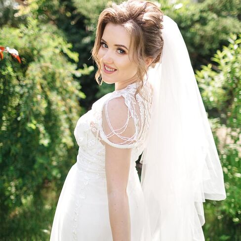 White Bridal Veil 1 Tier Tulle Veils with Comb for Brides and Women Wedding Women's Veils for Bachelorette Party in Saudi Arabia