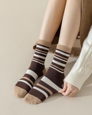 جوارب نسائية قطنية مريحة ومنفوشة ودافئة للشتاء غير رسمية هدية عيد الميلاد in Kuwait