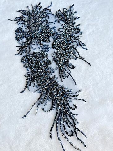 رقع تزيين لامعة مصنوعة يدويًا من الدانتيل بأحجار الراين مع خرز الخياطة وأحجار الأكريليك لإكسسوارات الملابس (أحمر) in Kuwait