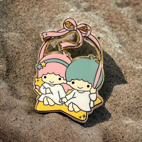 Twin Star Enamel Pin and Brooch in Saudi Arabia