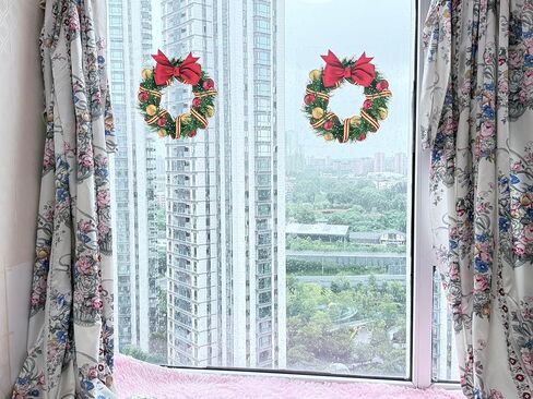 قطعتان من ملصقات نافذة عيد الميلاد مقاس 16 × 16 بوصة، زينة نافذة عيد الميلاد ثابتة بدون غراء وقابلة لإعادة الاستخدام مع إكليل وقوس وجرس in Kuwait