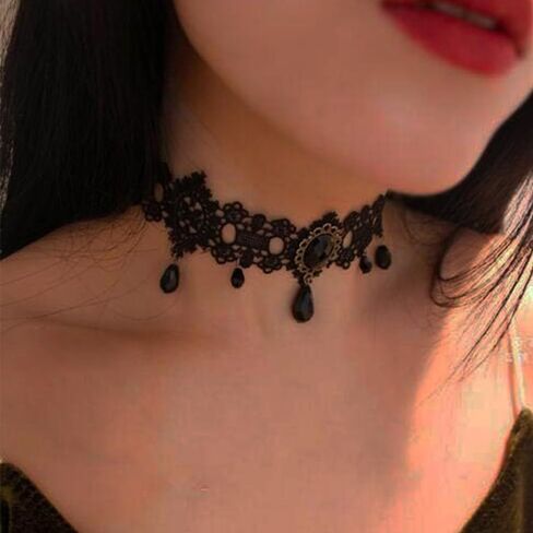 قلادة من الدانتيل الأسود من Goth للنساء على الطراز القوطي لمصاصي الدماء وقلادة الهالوين الفيكتورية والإكسسوارات التنكرية in Saudi Arabia