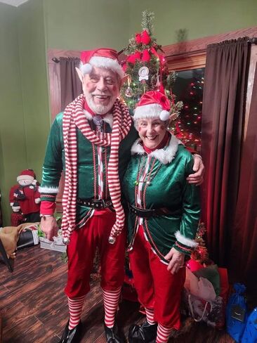 Christmas Elf Costume,6 Piece unisex Elf clothing Suit,Cosplay Party Costume,Adult Santa Outfit Xmas Holiday Party in Saudi Arabia