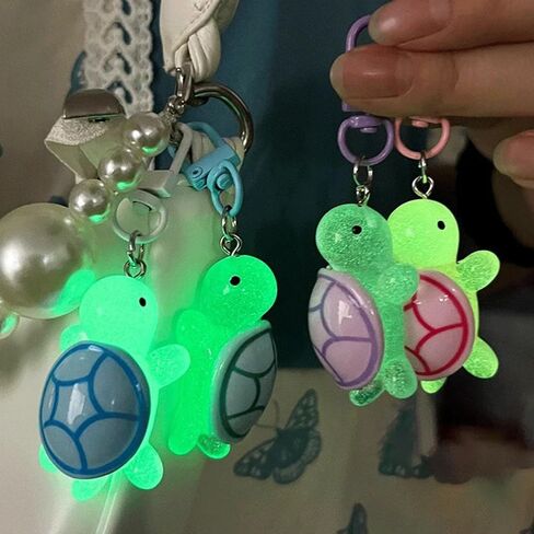3/5pcs Cartoon Resin Luminous Little Turtle Keychain Pendant Random Color Girl Backpack Pendant Decoration in Saudi Arabia