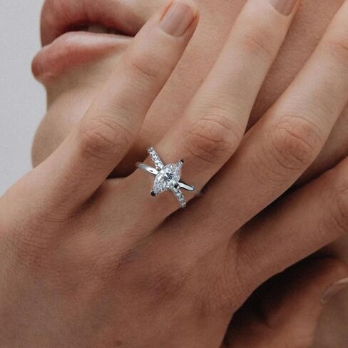 2CT-4CT Cubic Zirconia Oval Cut/Raidant Cut/Cushion Cut 3 Stone Engagement Rings 5A Grade Simulated Diamond CZ Wedding Promise Anniversary Rings for Women in Kuwait
