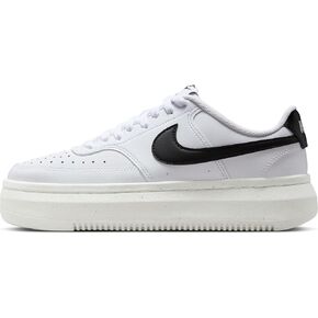 Nike Women's Sports Low Top Shoes in Kuwait