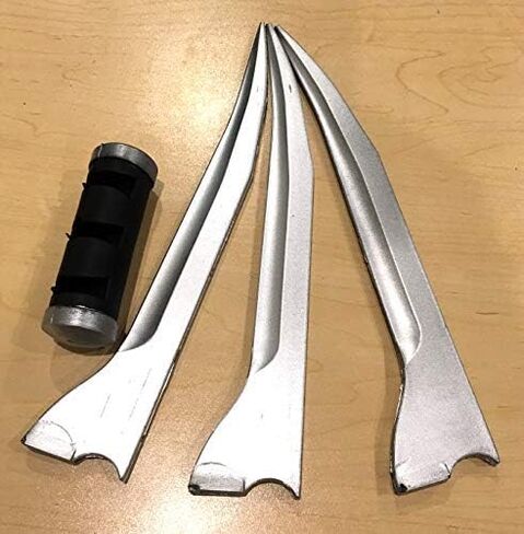 Foam Claws Pair, Wolverine Claws 2 PCS Set Props LARP Costume Cosplay (Silver) in Saudi Arabia