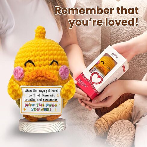 Gossby Positive Duck Crochet - تنفس وتذكر من أنت البطة - هدية ملهمة للنساء والرجال - عيد الميلاد، عيد الميلاد، الدعم العاطفي، هدية طاقة إيجابية لصديق، زملاء العمل in Kuwait