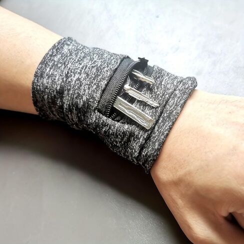 1pc Fashion Unisex Wrist Wallet Bag - Zipper Closure, Adjustable Strap & Multiple Card Slots for Gym, Running, Cycling in Saudi Arabia