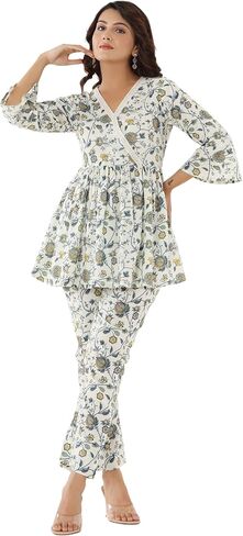 طقم تونيك وبنطال VIHAAN IMPEX من القطن المطبوع بالزهور للنساء | زي أنجراخا الأبيض المنسق | مجموعة عرقية هندية مكونة من قطعتين in Saudi Arabia