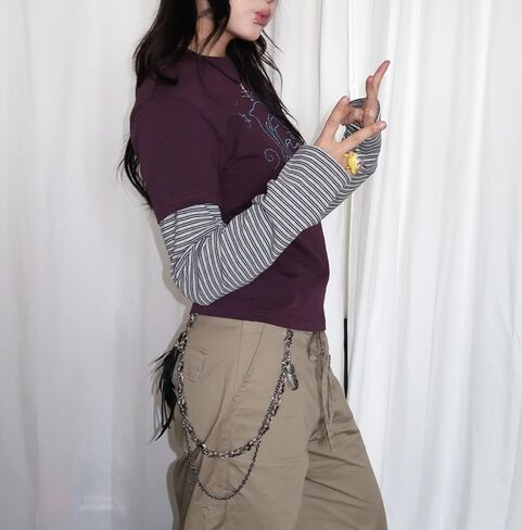 Womens Y2K Floral Graphic Sweatshirts Stripe Vinitage Slim Fit Long Sleeve Tops Punk Gothic 2000s Streetwear in Saudi Arabia