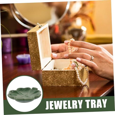 Shamrock-shaped Ceramic Jewelry Tray Decorative Trinket Dish for Rings Necklaces and Keys Jewelry Organizer and Display Plate Unique Home Decor present for St Patrick Day in Saudi Arabia
