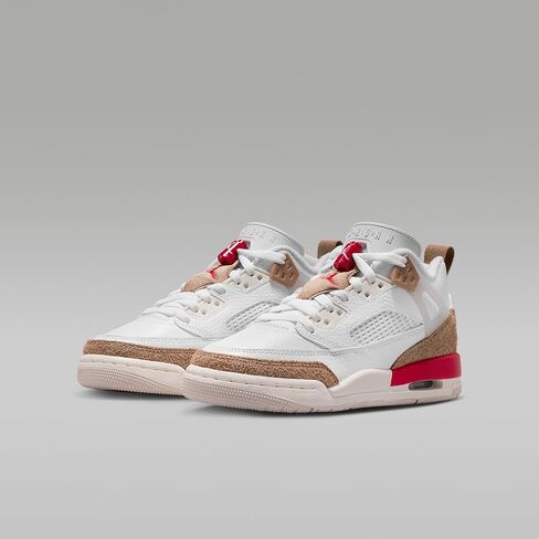 حذاء Jordan Spizike Low Big للأطفال (أبيض/مموه صحراوي/شراعي/أحمر ناري) in Kuwait