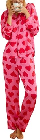 طقم بيجامات نسائي لعيد الحب بأكمام طويلة وقميص حريري مطبوع على شكل قلب وسروال مزخرف بالدانتيل طقم ملابس نوم من الساتان in Kuwait