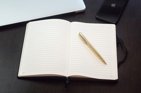 Veway Tree of Life Journal and Pen Gift Set - Vegan Leather Journal with Pen - Professional Diary for Women or Men - A5 Hardcover Fancy Notebook Gift Set - Index & 224 Lined Pages in Kuwait