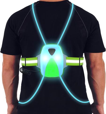 سترة جري عاكسة للضوء من Labeol مع ضوء أمان أمامي عالي الوضوح، 6 أضواء بألوان زاهية للعدائين، ملحقات عاكسة قابلة لإعادة الشحن عبر USB للرجال والنساء والجري والمشي وركوب الدراجات in Kuwait