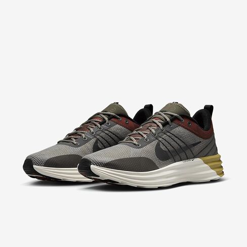 حذاء Nike Lunar Roam SE للرجال (FZ8116-300، جيشي فاتح/أحمر داكن/زيتوني متوسط/أسود) in Kuwait