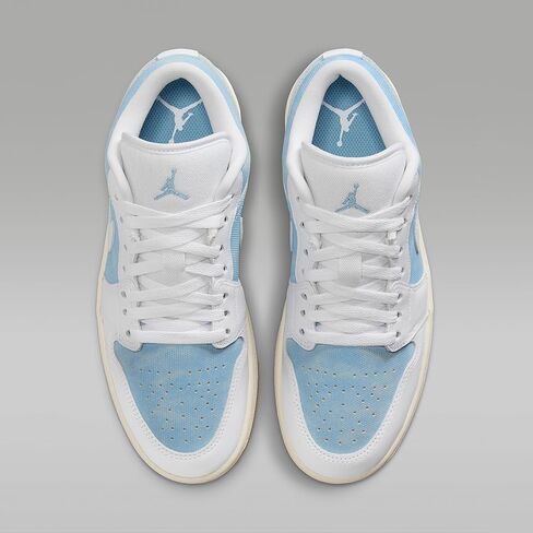 حذاء Air Jordan 1 Low SE للسيدات (أزرق/بني فاتح/شراعي/أبيض) in Kuwait