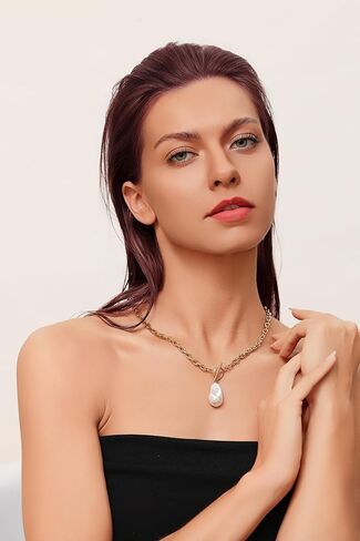 Chunky Gold Necklace for Women, Baroque Pearl Necklace - A Stunning Pearl Gold Necklace with 18K Gold Plated Toggle Clasp, Dainty Toggle Necklace for Birthday Anniversary Christmas Gif in Saudi Arabia
