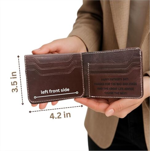 JW Classics، محفظة منقوشة مخصصة للرجال - محفظة جلدية مخصصة تحمل الاسم - هدية للأب، الزوج، الابن، الصديق، الجد - عيد الميلاد، عيد الأب، عيد الحب in Kuwait