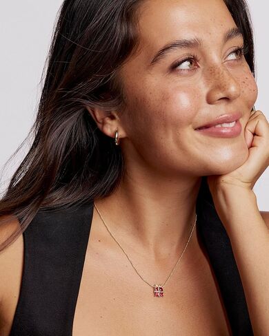 Kendra Scott Present Short Pendant Necklace, Red Crystal, 14k Gold-Plated Brass, Fashion Jewelry for Women in Saudi Arabia