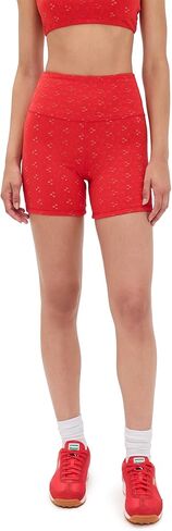 تبختر هذه السراويل القصيرة ذات العيينة النسائية in Kuwait