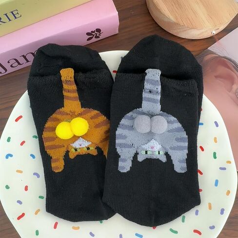 1pair 3D Cat Socks Women Cute Cotton Funny Animal Crew Socks Mid Tube Non Slip Loose Sock Fashion Gift in Saudi Arabia