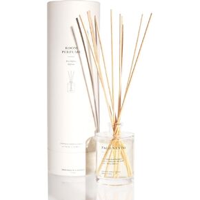 Brooklyn Candle Studio Reed Scent Diffuser Set | Brooklyn | Calming, Relaxing, Essential Botanical Aroma Oil | 8 Rattan Diffuser Reeds | 4.4 oz in Kuwait