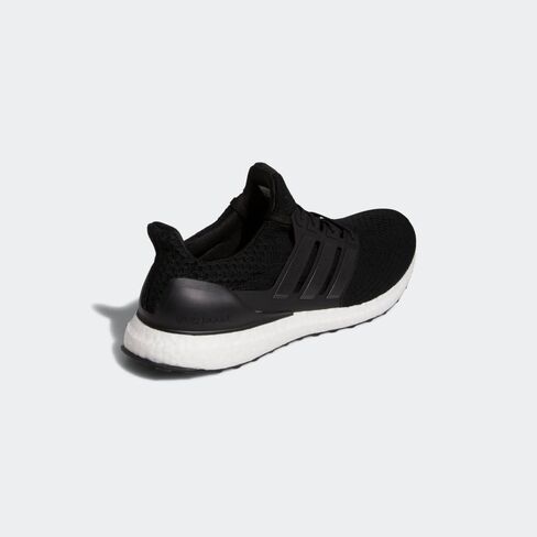 حذاء أديداس Ultraboost 5.0 DNA للرجال in Kuwait