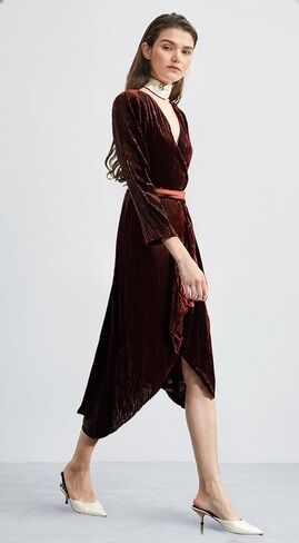 Deerhobbes Design your own Elegant Velvet Long Sleeve Dress for Women - Formal Velvet Maxi Dress for Women in Kuwait