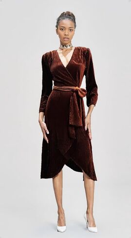 Deerhobbes Design your own Elegant Velvet Long Sleeve Dress for Women - Formal Velvet Maxi Dress for Women in Kuwait