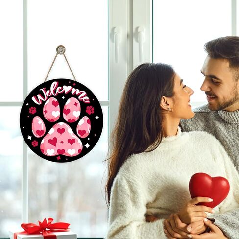 ترحيب عيد الحب الكلب القط مخلب طباعة علامة الباب الأمامي، أحمر أسود الحب قلوب الخشب شماعات في الهواء الطلق خارج الشرفة ديكور المنزل، الذكرى السنوية الزفاف إكليل خشبي داخلي الجدار شنقا الديكور in Kuwait