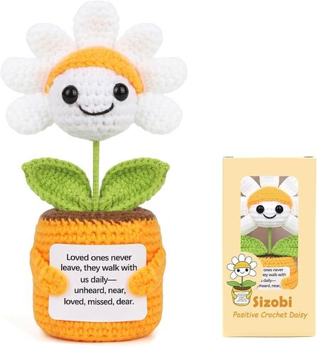 Sizobi Birthday Gifts for Mom from Daughter Son, Handmade Emotional Support Crochet Mini Daisy Gift for Mama Mother in Law Bonus Step, Funny I Love You Stocking Stuffers for Women Small Cute Decor in Kuwait