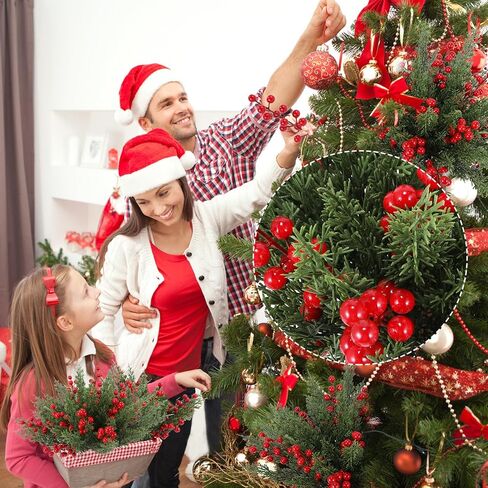فروع صنوبر عيد الميلاد الاصطناعية مع سيقان التوت الأحمر - مجموعة من 45 سيقان خضراء و15 قطعة من التوت لأكاليل عيد الميلاد، والأكاليل، وقطع الطاولة المركزية، وحرف العطلات اليدوية، والمدفأة وديكور المنزل in Saudi Arabia
