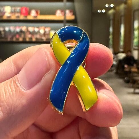 8 قطع أوكرانيا الأزرق والأصفر العلم الوطني اللون المعادن التلبيب المينا الشريط دبوس دبابيس مع مشبك فراشة، طلاء البلاستيك الساطع in Kuwait