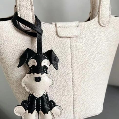 KeyChain Elegant Schnauzer Dog Keychain Fashionable Leather Charm Handmade Key chain for Women Christmas Gifts in Saudi Arabia