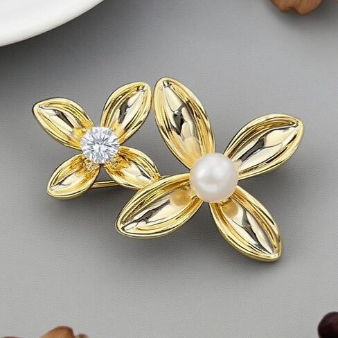شيك كريستال تقليد اللؤلؤ زهرة بروش دبوس للنساء الذهب لهجة تشيكوسلوفاكيا مزدوجة الأزهار مصقول التلبيب دبابيس فستان أنيق معاطف الصدار اكسسوارات الأزياء والمجوهرات in Kuwait