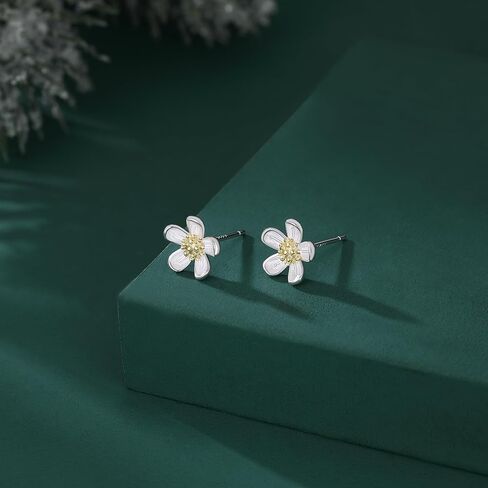 Reffeer Solid 925 Sterling Silver Daisy Stud Earrings for Women Girls Small Flower Stud Earrings in Saudi Arabia