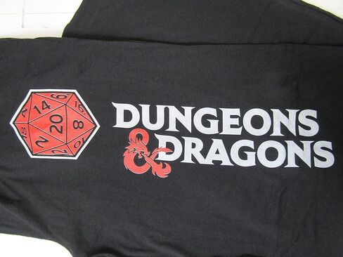 بنطال بيجامة للنوم مطبوع عليه شعار Dungeons & Dragons وDice Graphic للرجال باللون الأسود in Kuwait
