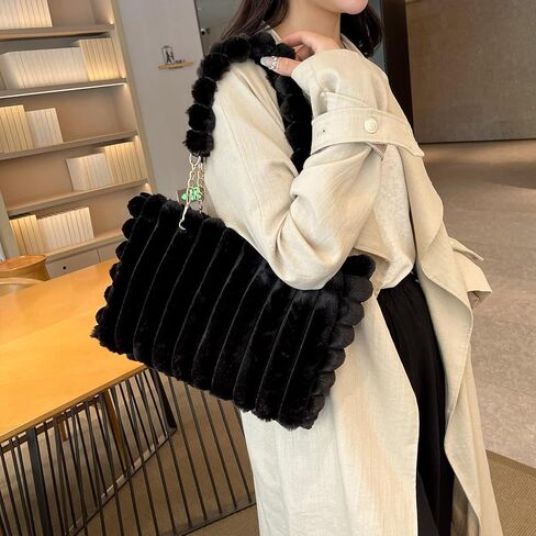 Fluffy Tote Bag Winter Faux Fur Bags for Women Y2K Furry Purse Fuzzy Handbag Plush Shoulder Bags in Saudi Arabia