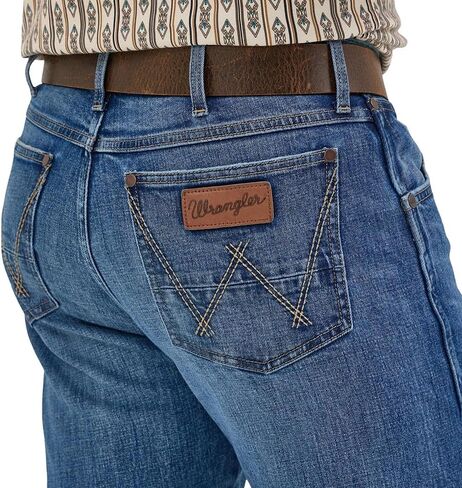 Wrangler Western Men's Retro Slim Straight 34x30 in Saudi Arabia