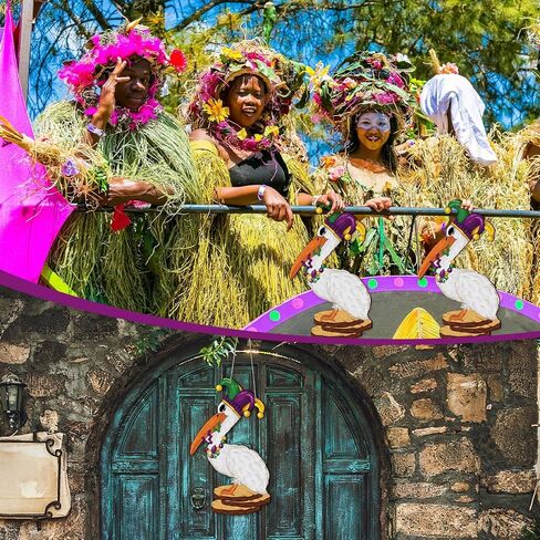 Mardi Gras Sign Front Door Decor New Orleans Carnival Pelican Wooden Hanging Sign Mardi Gras Wood Hanger Masquerade Door Wreath for Holiday Indoor Outdoor Wall Window Decoration in Saudi Arabia