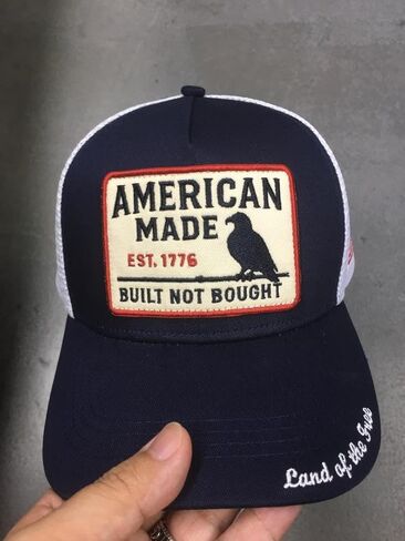 قبعة سائق الشاحنة ذات العلم الأمريكي | قبعة Snapback Patch بعلم الولايات المتحدة الأمريكية للرجال والنساء - قبعة شبكية وطنية عتيقة | الحرية، الاستقلال، 1776، الحرية، شبكة قابلة للتنفس، قابلة للتعديل | ملابس غير رسمية باللونين الأزرق الداكن والأبيض in Kuwait