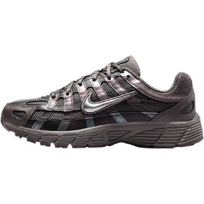 حذاء Nike P-6000 للأطفال الكبار (HV5064-200، حجر الكهف/رمادي متوسط/بيوتر مسطح/فضي معدني) in Kuwait