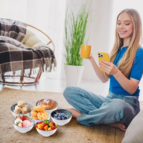 مجموعة أوعية أرز سيراميك مكونة من 6 أوعية على الطراز الياباني مقاس 4.5 بوصة، أوعية حبوب باللونين الأزرق والأبيض لشوربة الحلوى والوجبات الخفيفة والفواكه السالسا والآيس كريم in Kuwait