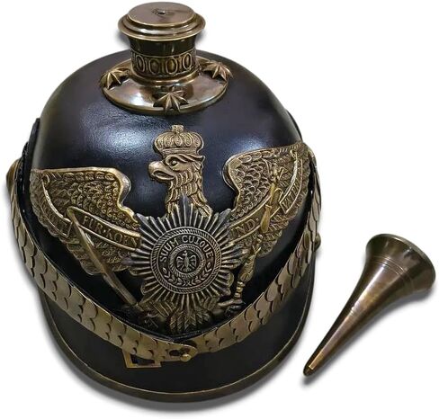 خوذة Pickelhaube الألمانية | خوذة جلدية Pickelhaube الإمبراطورية البروسية | زي ضابط عسكري نحاسي طويل مسنن للرجال | خوذات الحرب العالمية الأولى والحرب العالمية الثانية طبق الأصل لأزياء حفلات إعادة تمثيل LARP in Saudi Arabia